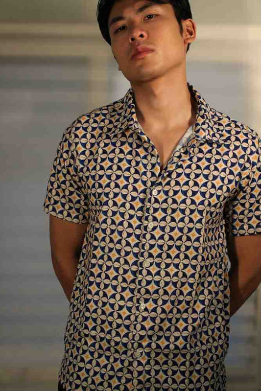 Spread_Collar_Shirt_Mens